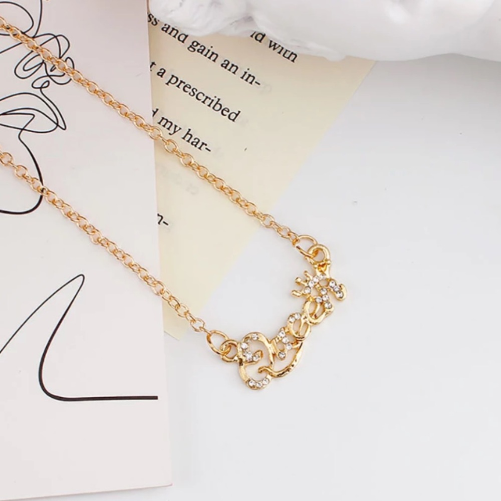 Gold Plated “Queen” Pendant Necklace